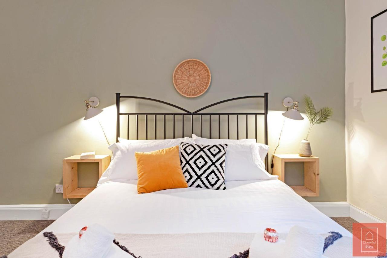 Cheerful Stays: Spacious Flat In Vibrant Leith Edinburgh Dış mekan fotoğraf