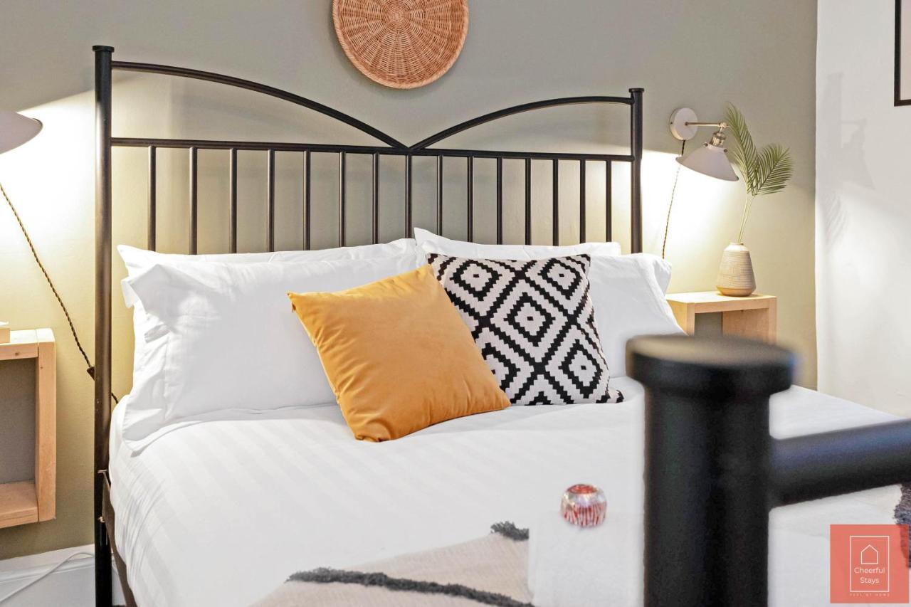 Cheerful Stays: Spacious Flat In Vibrant Leith Edinburgh Dış mekan fotoğraf