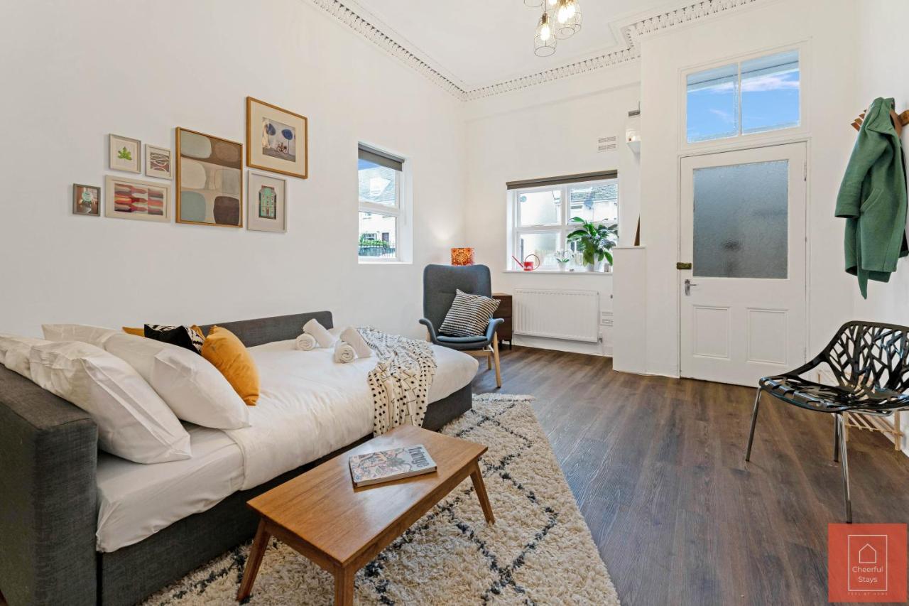 Cheerful Stays: Spacious Flat In Vibrant Leith Edinburgh Dış mekan fotoğraf