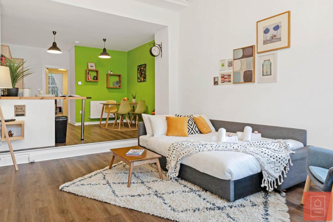 Cheerful Stays: Spacious Flat In Vibrant Leith Edinburgh Dış mekan fotoğraf