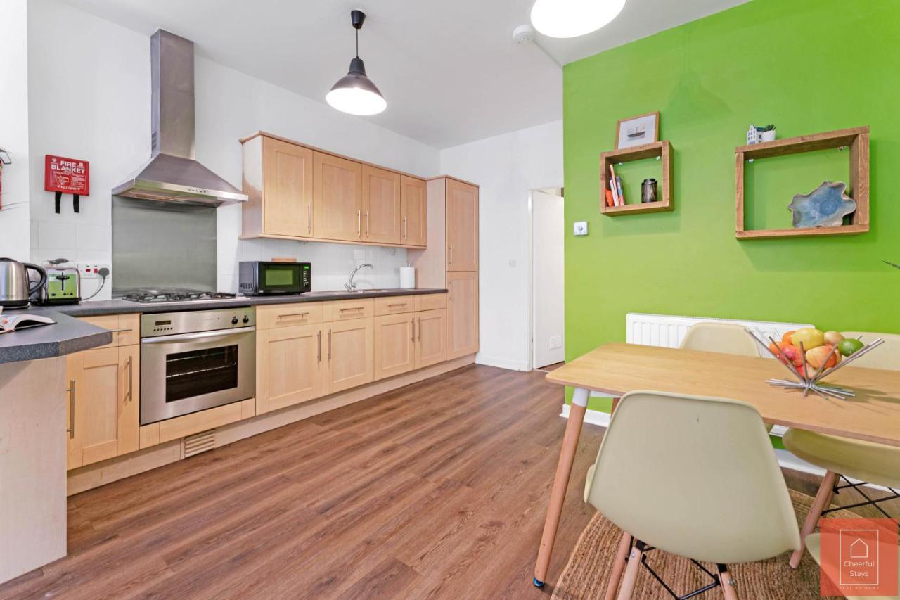 Cheerful Stays: Spacious Flat In Vibrant Leith Edinburgh Dış mekan fotoğraf
