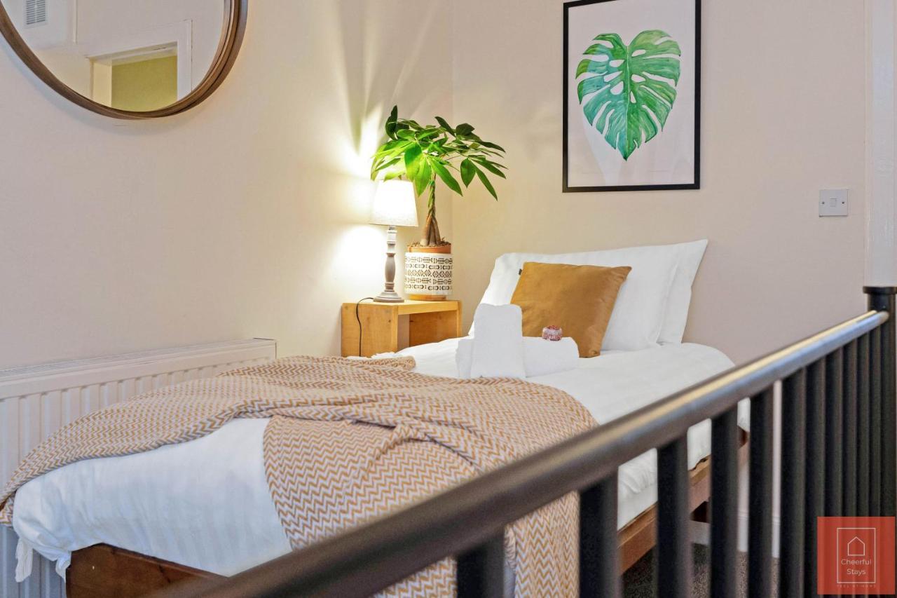 Cheerful Stays: Spacious Flat In Vibrant Leith Edinburgh Dış mekan fotoğraf