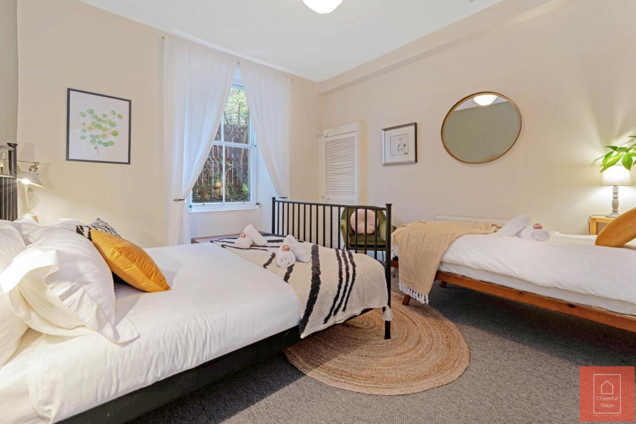 Cheerful Stays: Spacious Flat In Vibrant Leith Edinburgh Dış mekan fotoğraf