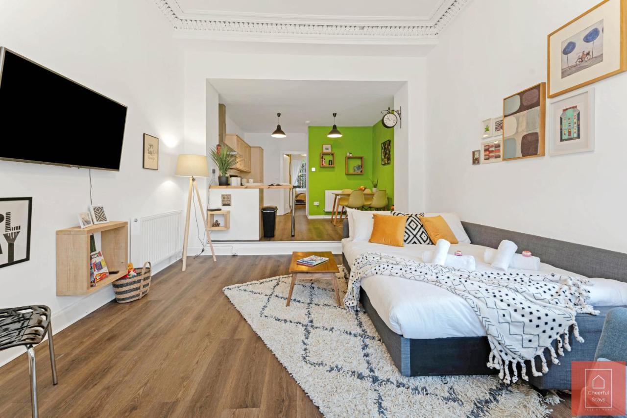 Cheerful Stays: Spacious Flat In Vibrant Leith Edinburgh Dış mekan fotoğraf